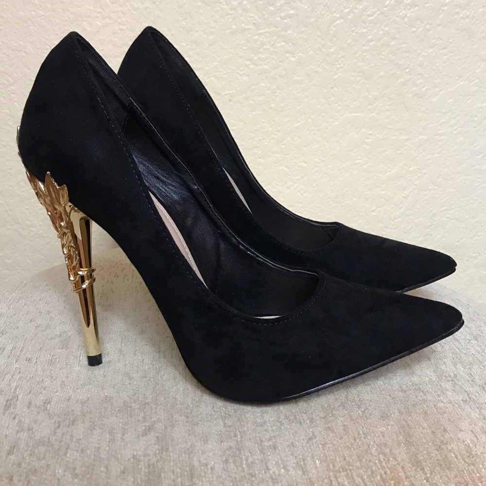 ♠️3.5” Sexy Black Faux Suede Heels♠️ Size 7.5